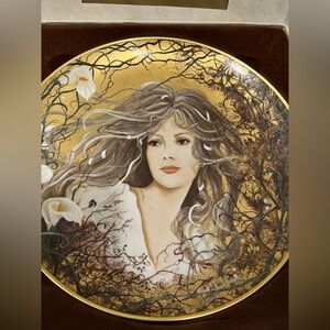 Kaiser Romantic Portraits “Lily” Collector Plates Vintage 1980s Gerda Neubacher